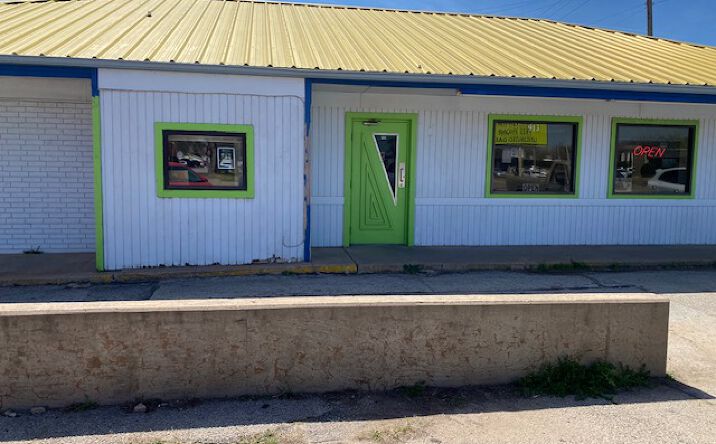 Pictures of Office property located at 913 W. Maple, Enid, OK 73701 for sales - image #1