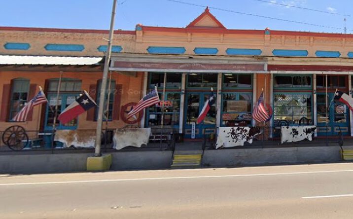 Pictures of Retail, Land property located at 404 Main, Calvert, TX 77837 for sales - image #1