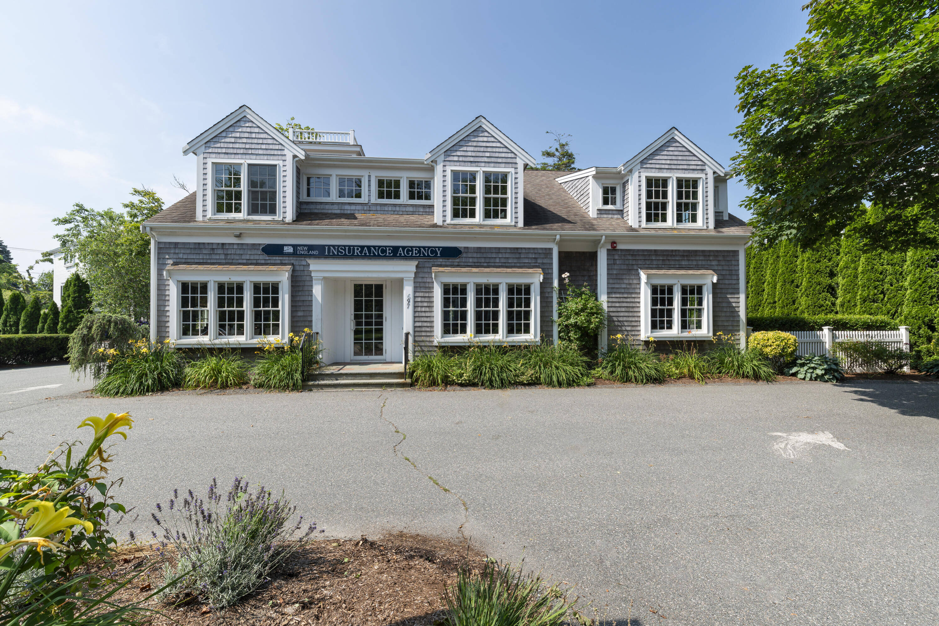 697 Main St, Chatham, MA 02633