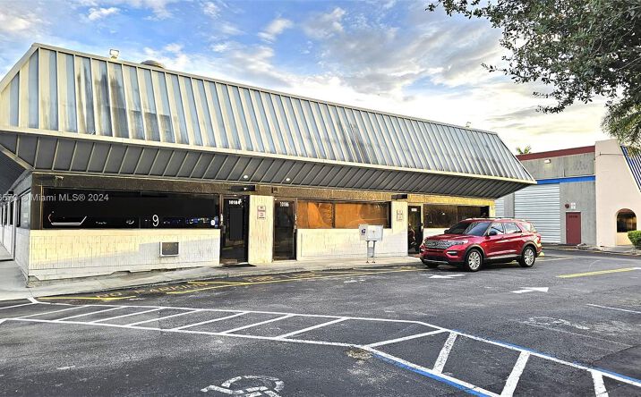 Pictures of Retail, Office property located at 10184 NW 47th St # 10184, Sunrise, FL 33351 for sales - image #1