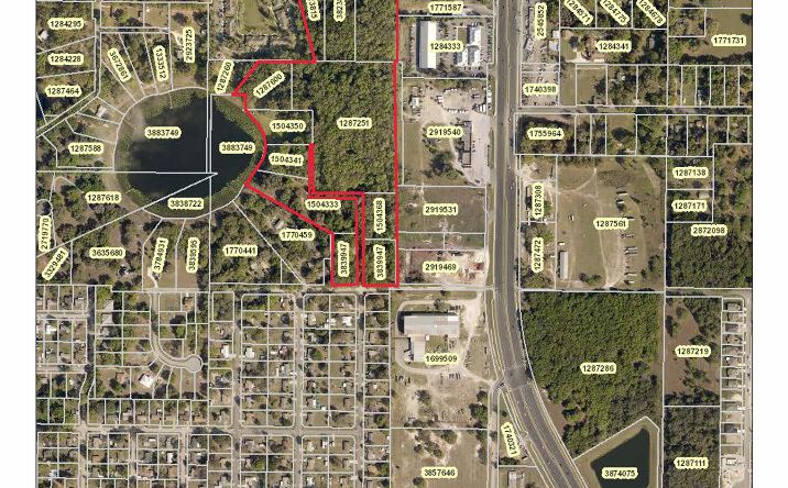 Pictures of Land property located at 36221 Fair Oaks Dr, Fruitland Park, FL 34731 for sales - image #1