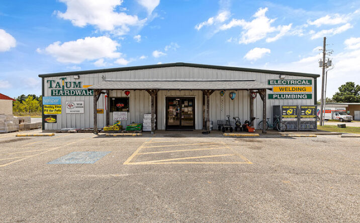 Pictures of Retail property located at 691 Hill St, Tatum, TX 75691 for sales - image #1