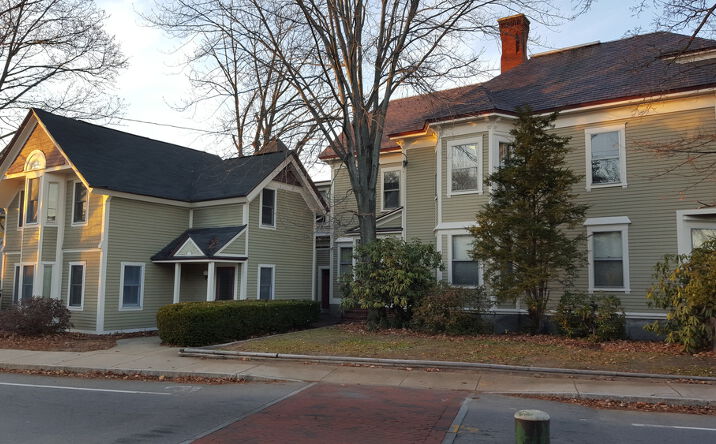 Pictures of Office property located at 9 East Pearl Street, Nashua, NH 03060 for comps - image #1