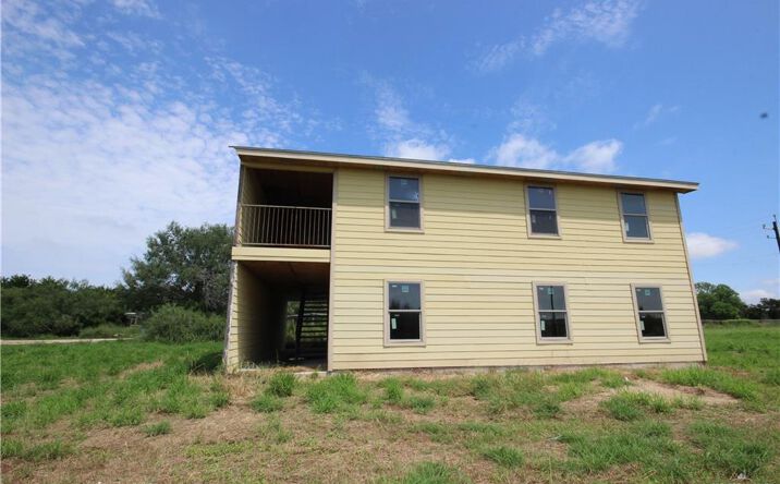 Pictures of Multifamily property located at 421 N Mile 1 W, Mercedes, TX 78570 for sales - image #1