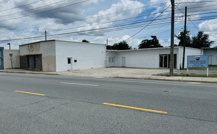 2565 PHILIPS Highway, Jacksonville, FL 32207 | Crexi.com