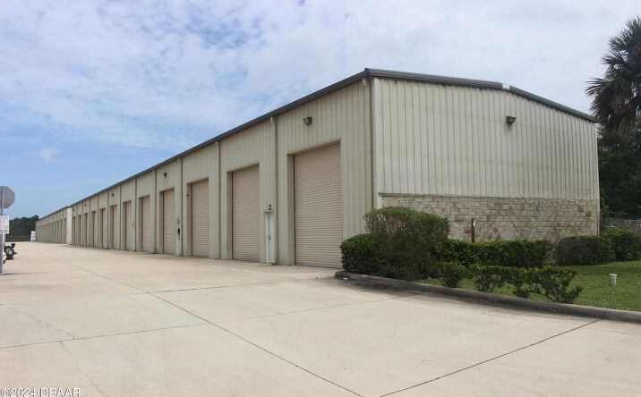 image of property at 407 TIMAQUAN TRL Edgewater FL 32132-2170