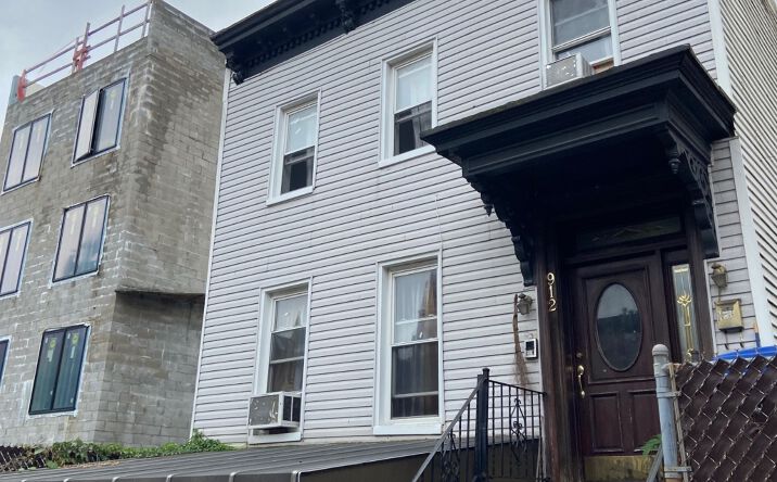 Pictures of Mixed Use property located at 912 Herkimer St, Brooklyn, NY 11233 for sales - image #1