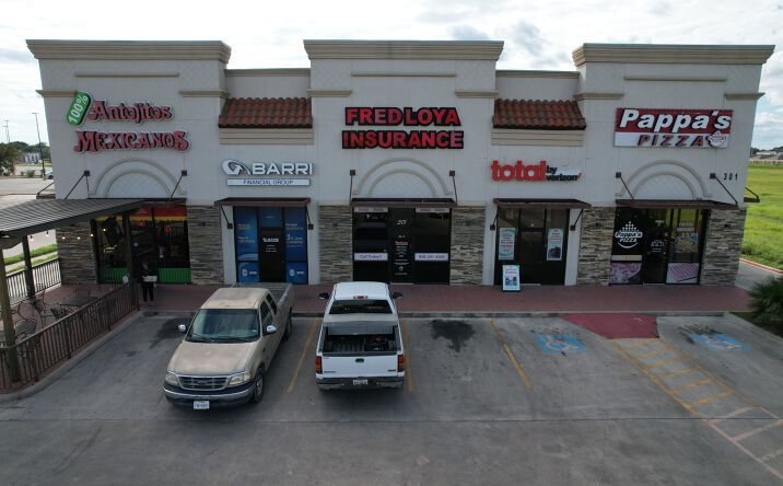Pictures of Retail property located at 301 N Alton Blvd, Alton, TX 78573 for sales - image #1