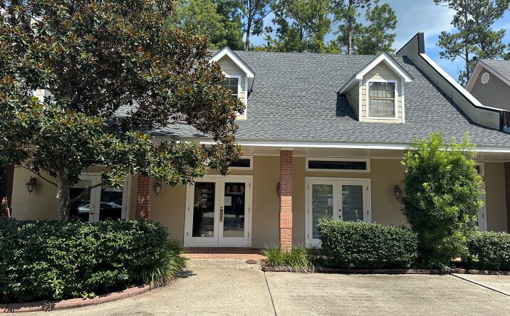 Pictures of Office property located at 102 Village St, Slidell, LA 70458 for sales - image #1