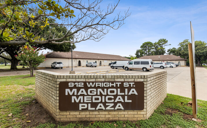 Pictures of Office property located at 912 Wright St, Arlington, TX 76012 for sales - image #1