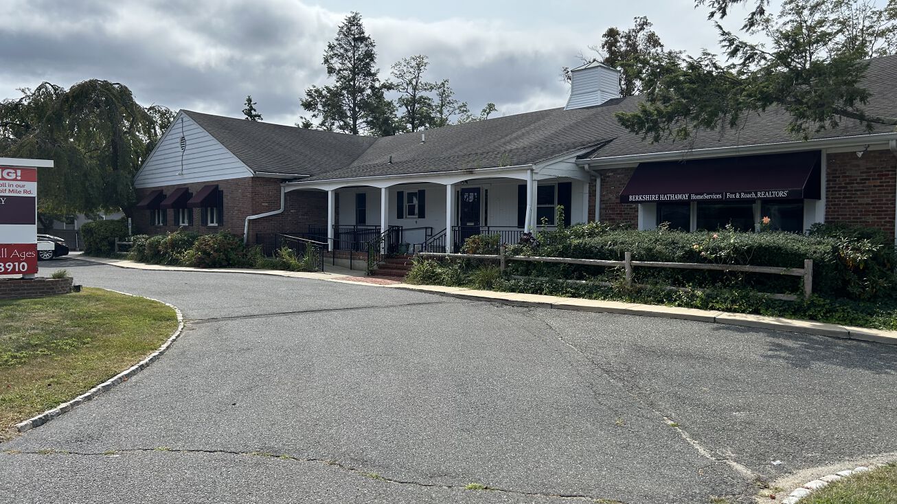 350 NJ35, Red Bank, NJ 07701