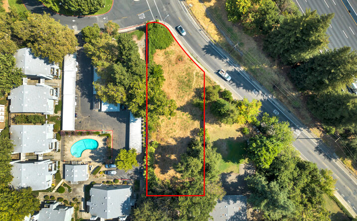 Pictures of Land property located at Riverside Blvd, Sacramento, CA 95818 for sales - image #1