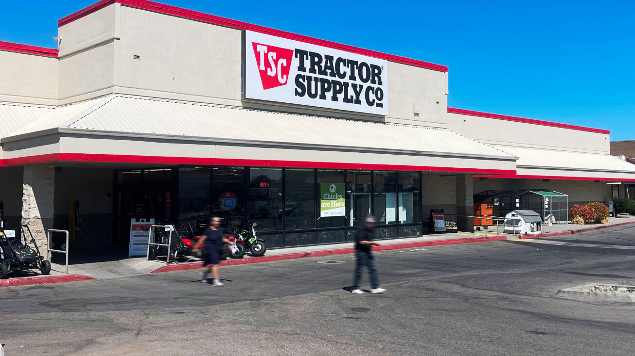 241 S Main St, Red Bluff, CA 96080