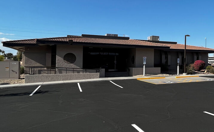 Pictures of Retail property located at 5065 E Elliot Rd, Phoenix, AZ 85044 for sales - image #1