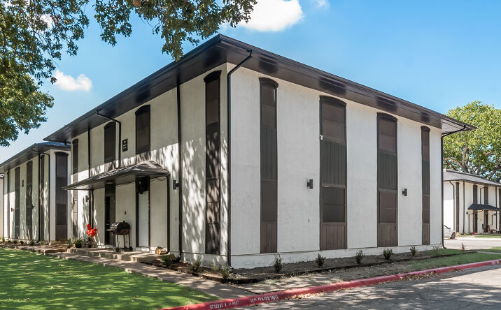 Pictures of Multifamily property located at 301 Rolston Rd, Irving, TX 75060 for sales - image #1