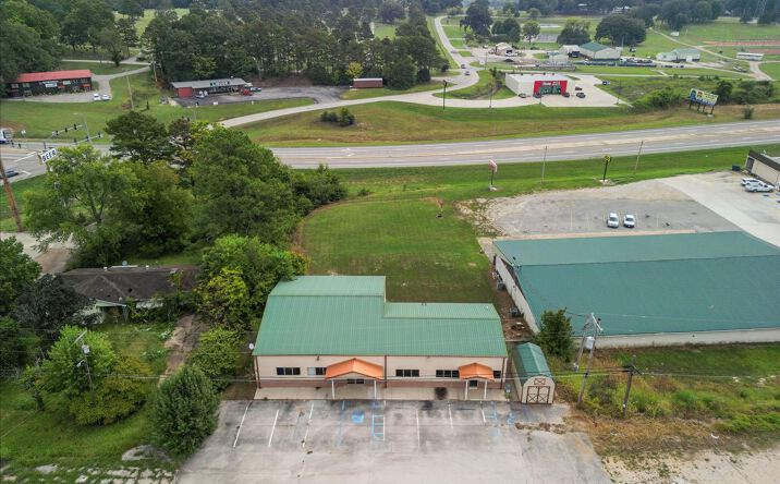 Pictures of Mixed Use, Office, Retail property located at 1006 A Nettleton Ave, Thayer, MO 65791 for sales - image #1