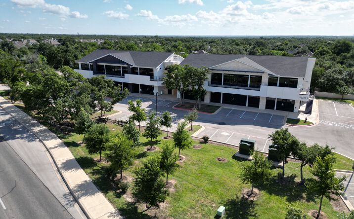 Pictures of Mixed Use, Office, Retail property located at 120 S Lakeline Blvd, Cedar Park, TX 78613 for sales - image #1