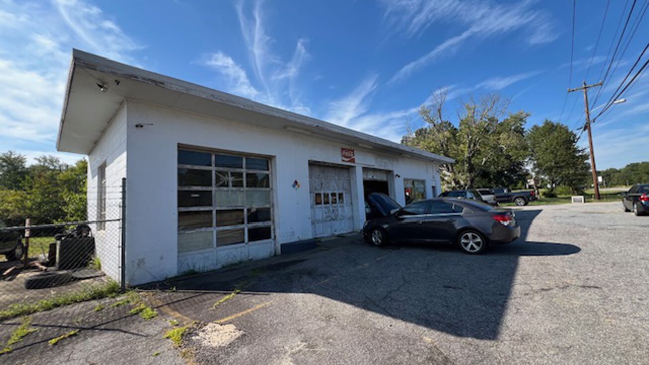 3763 1st Ave SW, Hickory, NC 28602