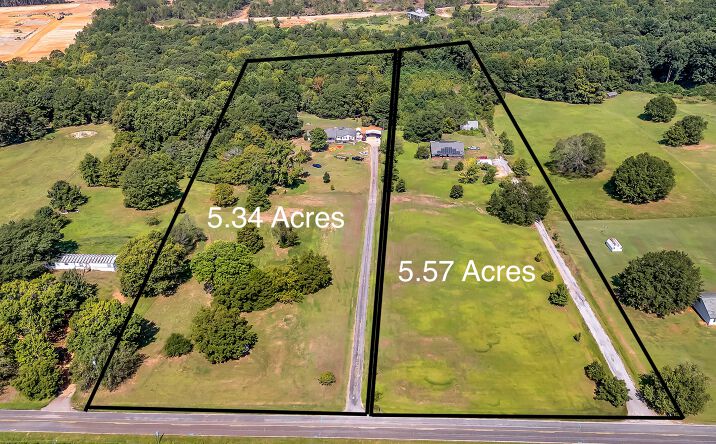 Pictures of Land property located at 2110 & 2120 Old Orchard Rd, Woodruff, SC 29388 for sales - image #1