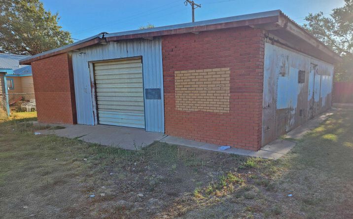 Pictures of Land property located at 913 Hickory Street, Clovis, NM 88101 for sales - image #1