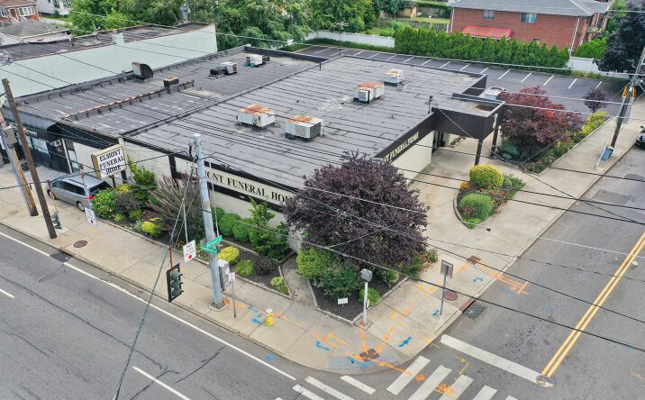 Pictures of Retail, Business for Sale property located at 1529 Hempstead Turnpike, Elmont, NY 11003 for sales - image #1
