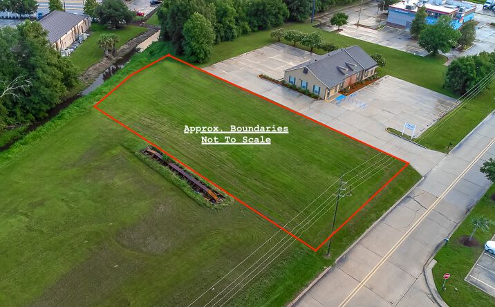 Pictures of Land property located at E-1-B Home Depot Dr, Denham Springs, LA 70726 for sales - image #1