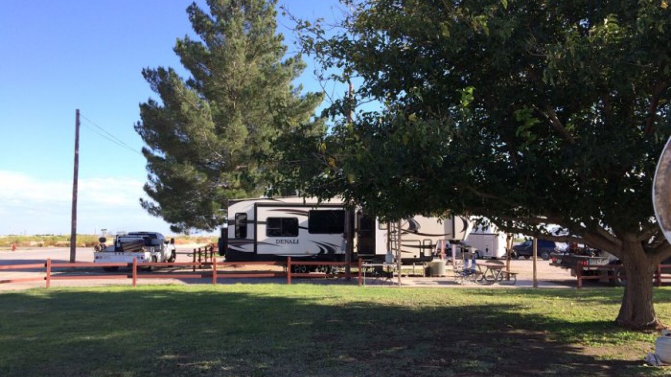 Pictures of Multifamily, Mobile Home Park property located at 3100 Moore St, Pecos, TX 79772 for sales - image #1