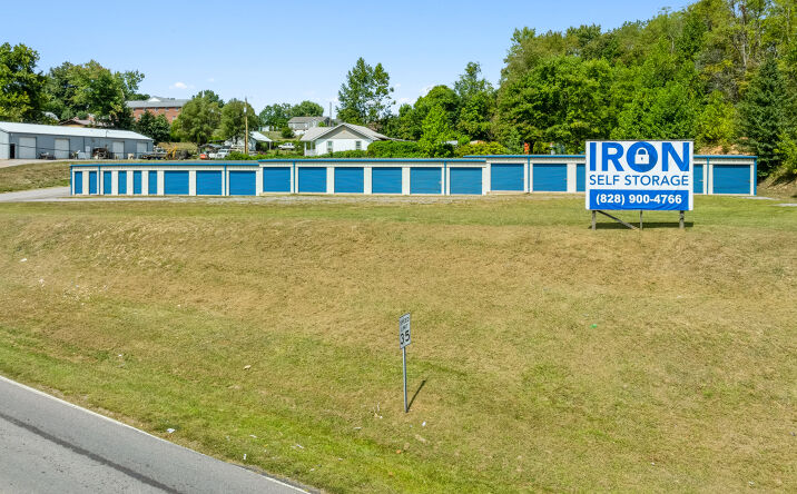 Pictures of Self Storage property located at 54 Gold St, Canton, NC 28716, Thompson St, Canton, NC 28716 for sales - image #1