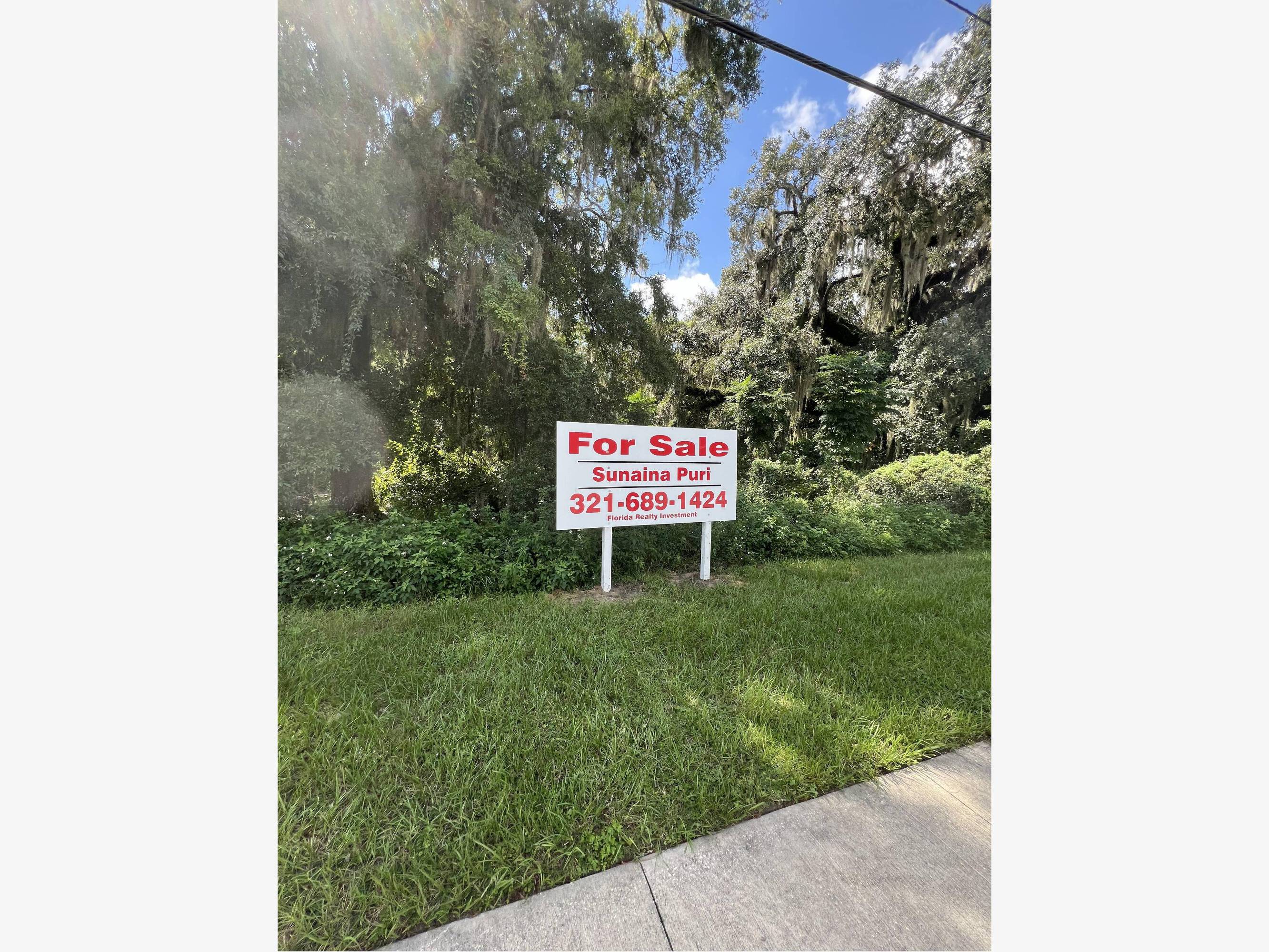 1004 Cleveland Ave, Wildwood, FL 34785