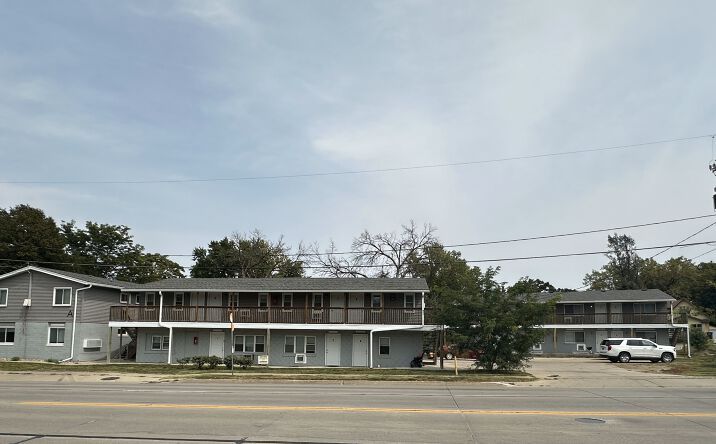 2117 Indianola Ave, Des Moines, IA 50315 | Crexi.com