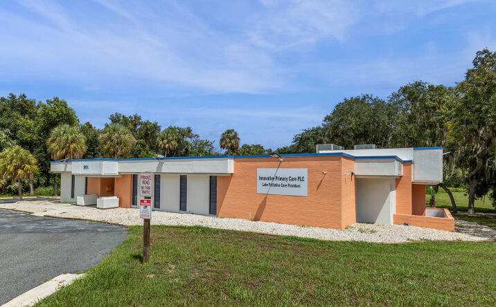 Pictures of Mixed Use, Office property located at 901 N Grove St, Eustis, FL 32726 for sales - image #1
