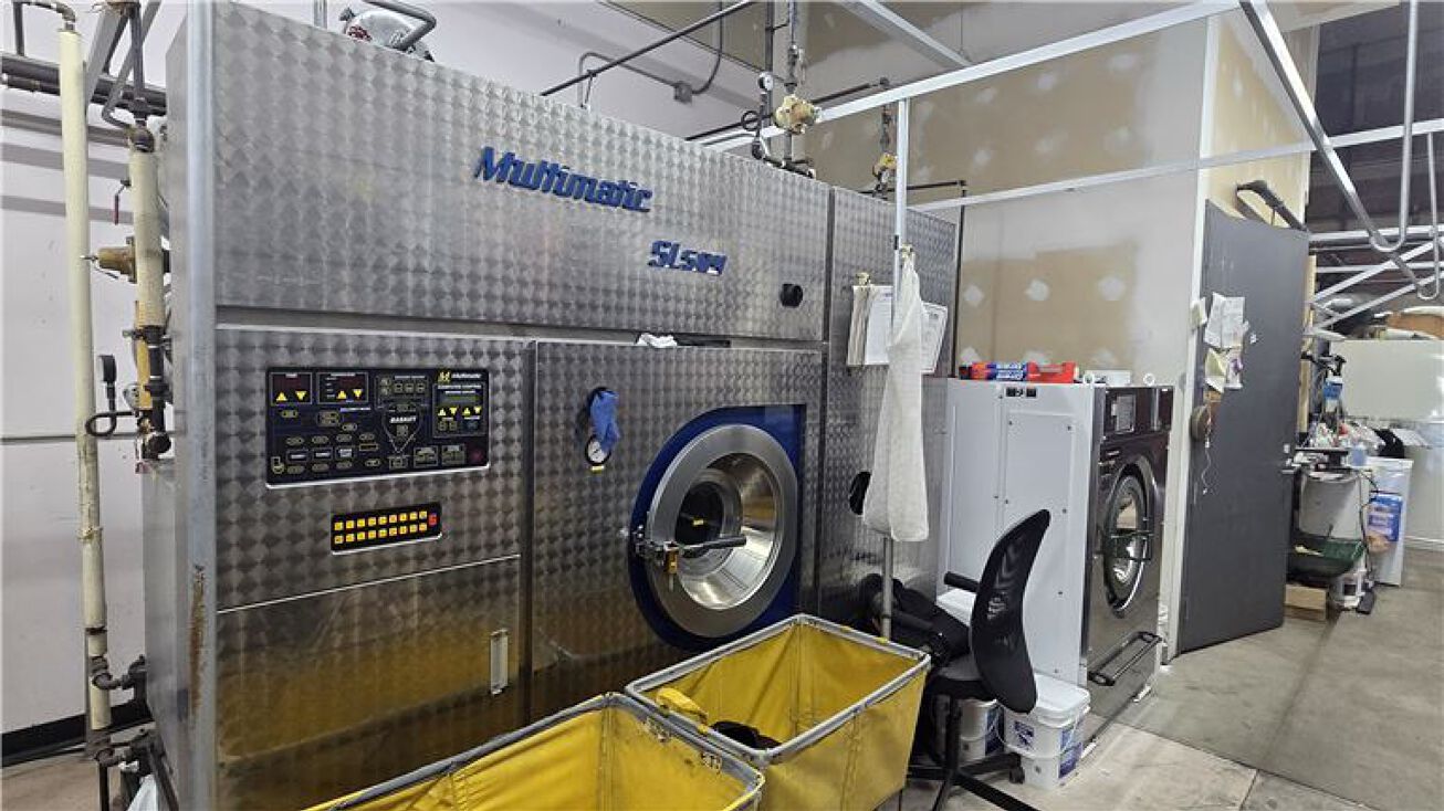 Dry Cleaners, Plymouth, MA 48170