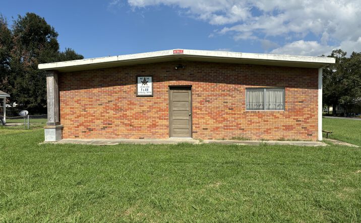 Pictures of Office property located at 604 Arthur Ave, Lake Arthur, LA 70549 for sales - image #1