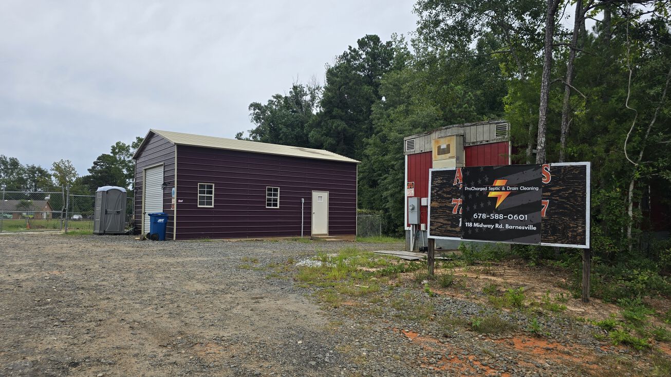 118 Midway Rd, Barnesville, GA 30204