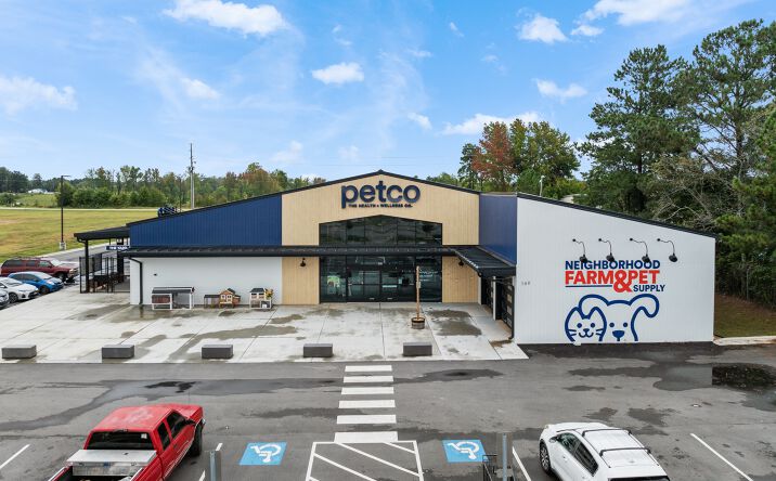 Pictures of Retail property located at 160 US-158 BYP, Henderson, NC 27537 for sales - image #1