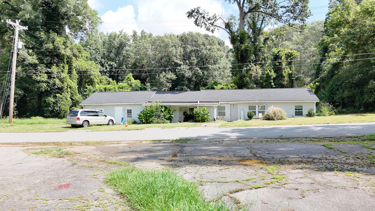 189 North St, Spartanburg, SC 29306