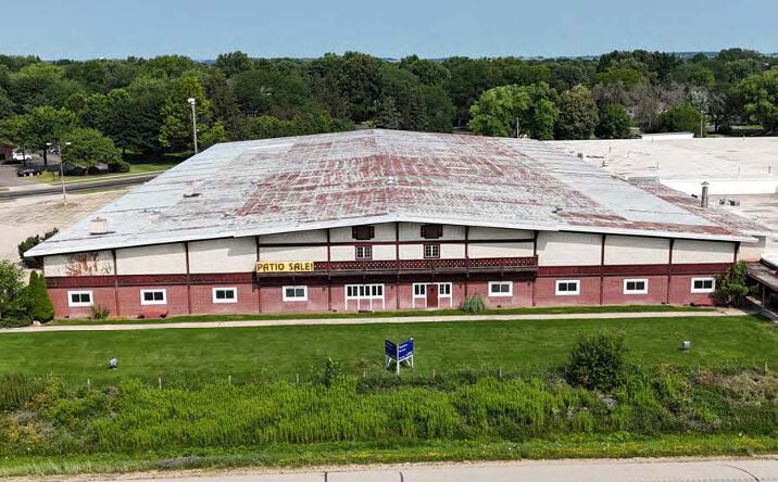 Pictures of Office, Industrial property located at 301 Broadway Dr, Sun Prairie, WI 53590 for sales - image #1