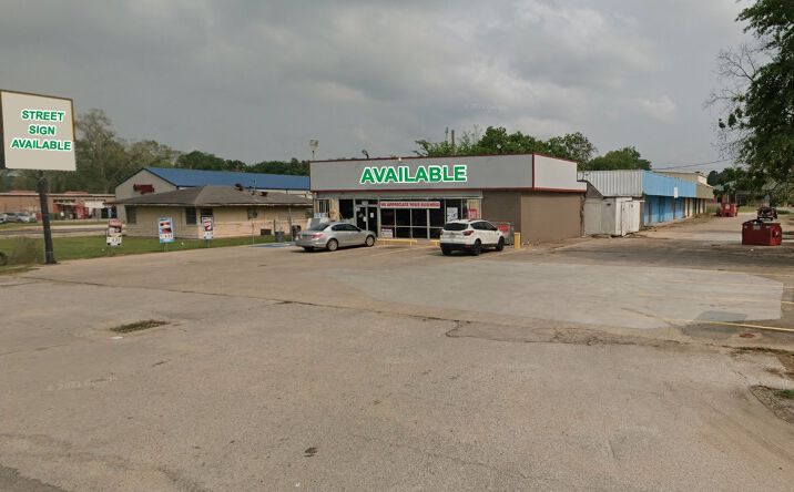 Pictures of Industrial, Retail property located at 2702 N Main St, Liberty, TX 77575 for sales - image #1