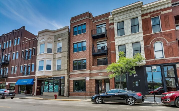 Pictures of Mixed Use, Multifamily property located at 2636 N Lincoln Ave, Chicago, IL 60614 for sales - image #1