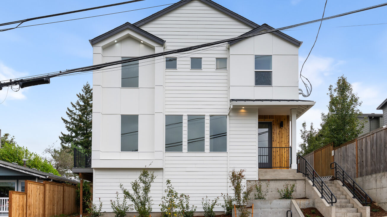 Pictures of Multifamily property located at 760 NE 91st Ave, Portland, OR 97220 for sales - image #1