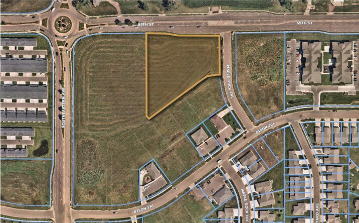 Pictures of Land property located at 6101 S Maple Rock Trail, Sioux Falls, SD 57108 for sales - image #1