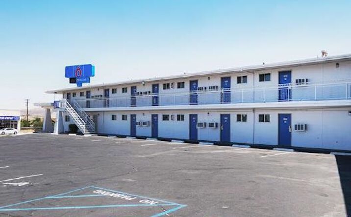 Pictures of Hospitality property located at 1350 Main St, Barstow, CA 92311 for sales - image #1