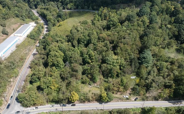 Pictures of Land property located at 646 Mt Nebo Rd, Pittsburgh, PA 15237 for sales - image #1