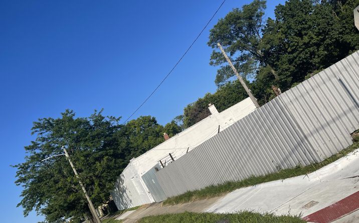 Pictures of Industrial, Mixed Use, Self Storage property located at 5720 E Davison St, Hamtramck, MI 48212 for sales - image #1