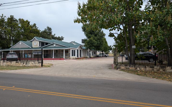 Pictures of Mixed Use, Office, Retail property located at 1707 Fort View Rd, Austin, TX 78704 for sales - image #1