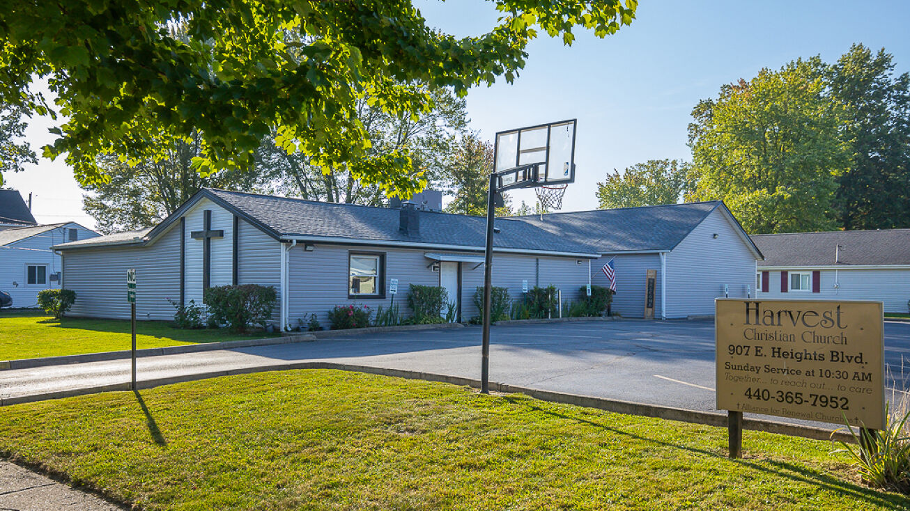 907 Eastern Heights Blvd, Elyria, OH 44035