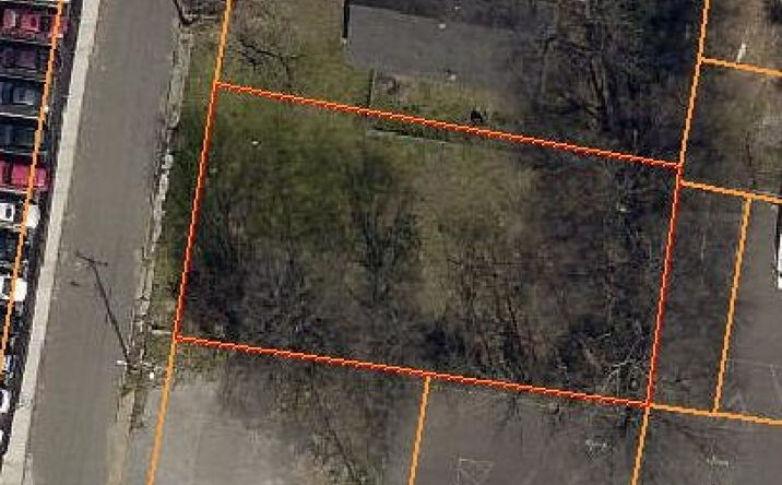 Pictures of Land property located at 882 Poplar Ave, Memphis, TN 38105 for sales - image #1