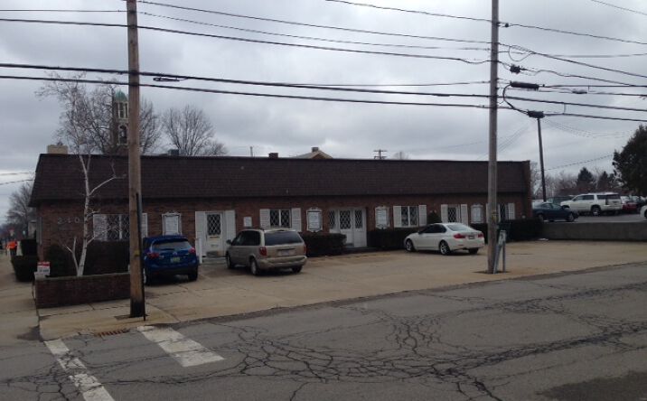 Pictures of Office property located at 240 S Chestnut St, Ravenna, OH 44266 for sales - image #1