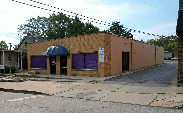 Pictures of Office, Retail property located at 38230 Glenn Ave, Willoughby, OH 44094 for comps - image #1