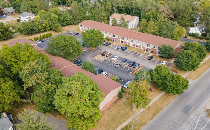 Pictures of Multifamily property located at 604 E Grant Hwy, Marengo, IL 60152 for sales - image #1